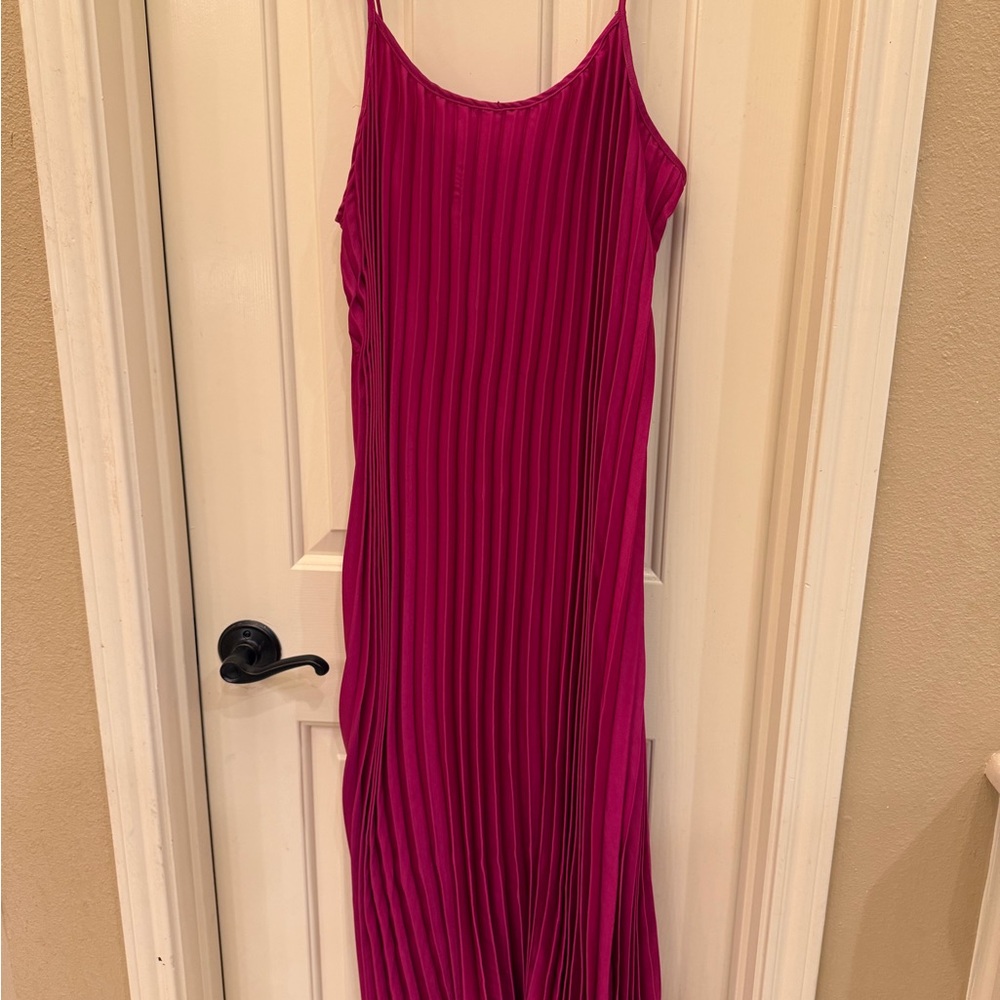 MELLODAY Fuchsia Pleated Maxi Dress